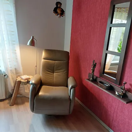 Loose Apartment *